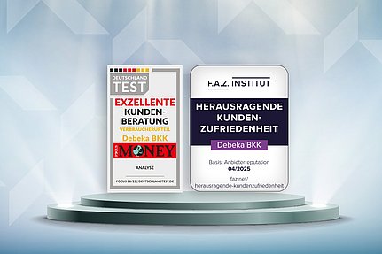 Zwei Debeka-BKK-Auszeichnungen für exzellenten Kundenservice und herausragende Kundenzufriedenheit auf dem Podium.